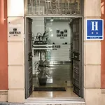 Готель Gran Plaza