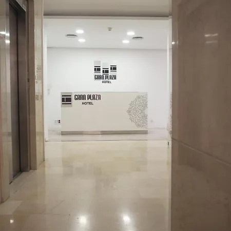 グラン プラザ ホテル 2*